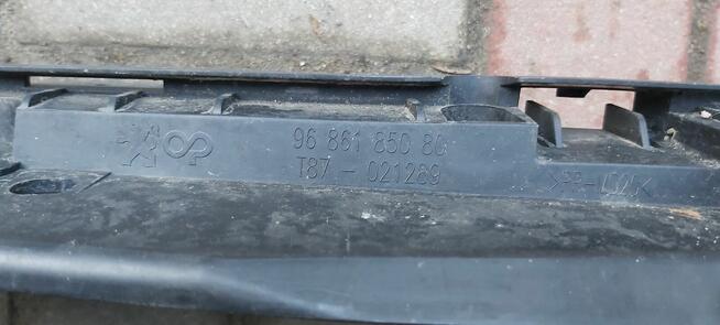 Peugeot 5008 I pas przedni wzmocnienie zderzaka 9686185080