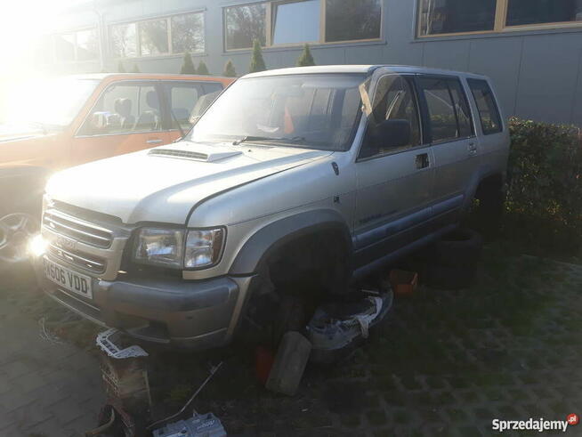 Isuzu Trooper