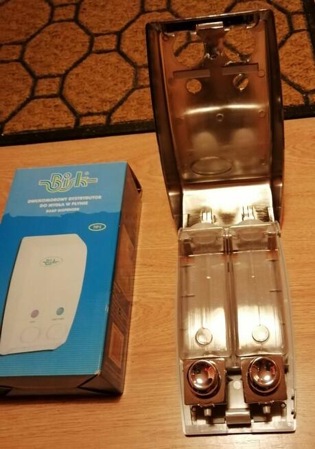 Nowy, naścienny ręczny dozownik do mydła Bisk