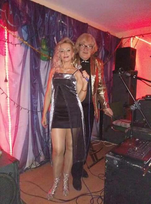 Muzyk Gitarzysta, DJ, Animator Karaoke