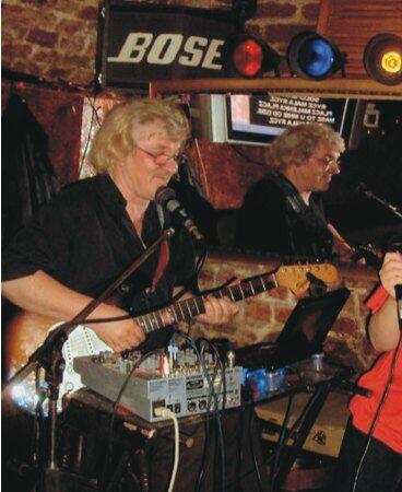 Muzyk Gitarzysta, DJ, Animator Karaoke