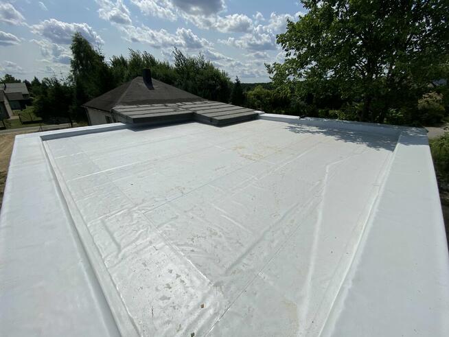 Montaż membrana dachowa PVC ocieplenie dachy płaskie komplek