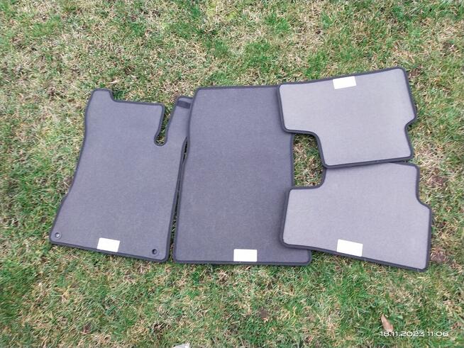 Dywaniki welurowe Mercedes Gla