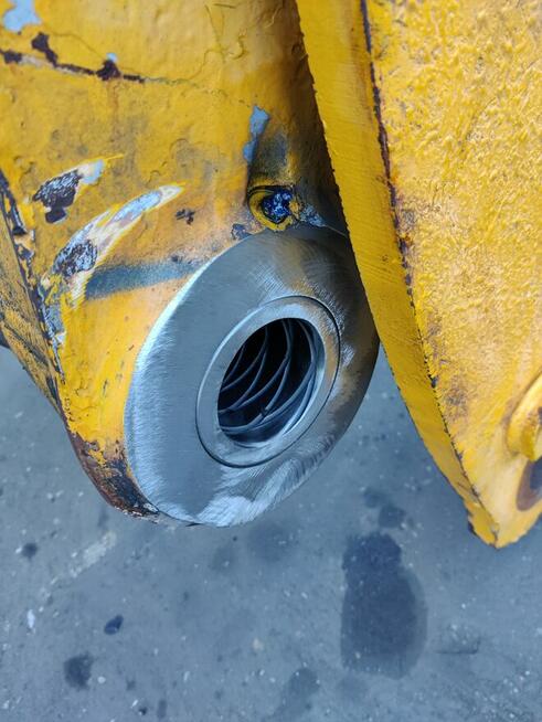 Tulejowanie maszyn i osprzętu