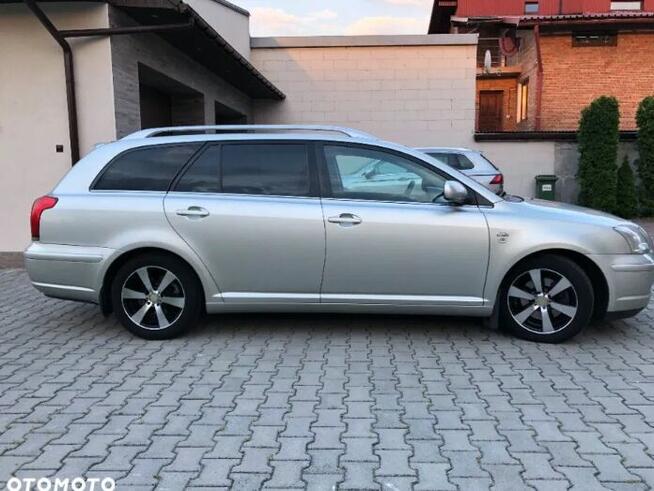 Toyota Avensis 2.0