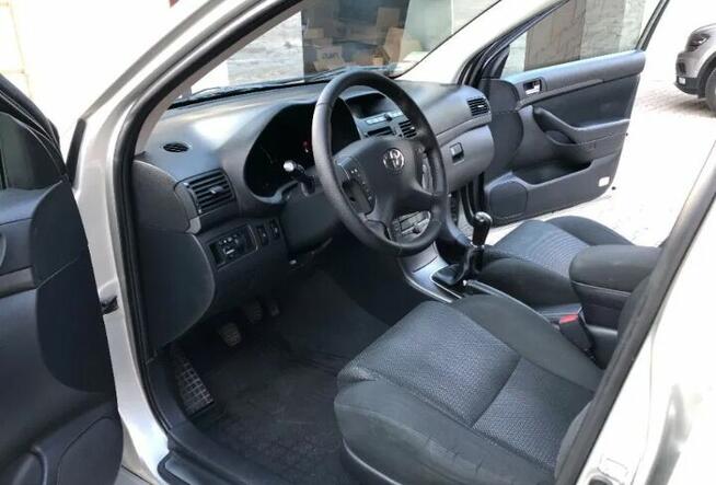 Toyota Avensis 2.0
