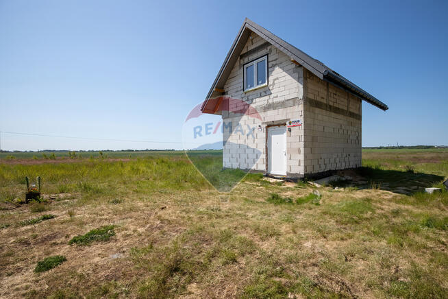 Dom w stanie surowym 70 m2, 450 m od Mielna!