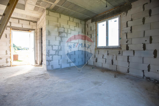 Dom w stanie surowym 70 m2, 450 m od Mielna!