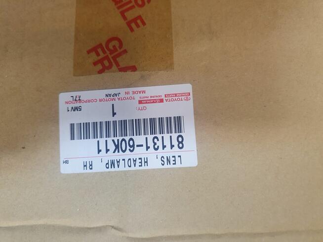 Toyota Land Cruiser Klosz lampy przed prawej nr.81131-60K1