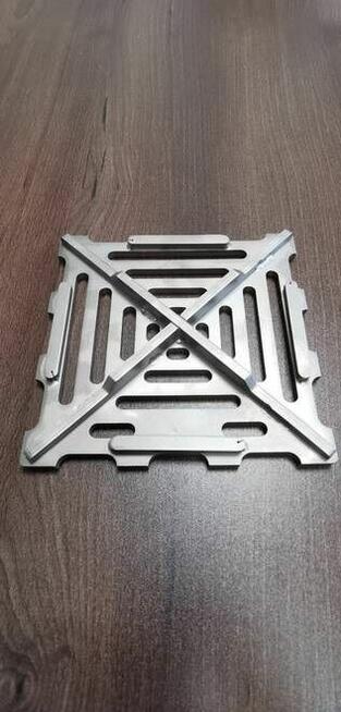 Kratka ściekowa ze stali nierdzewnej 150x150 DN50 Pionowa