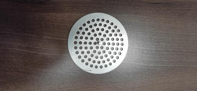 Kratka ściekowa ze stali nierdzewnej 150x150 DN110 Pionowa