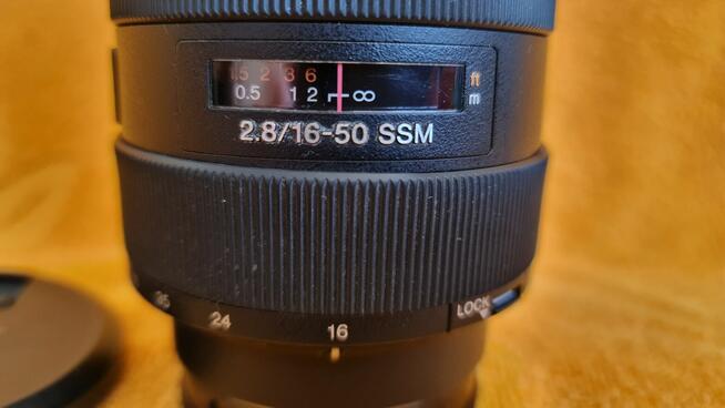 Do sprzedania obiektyw Sony DT 16-50 f/2.8 SSM SAL1650 z sil