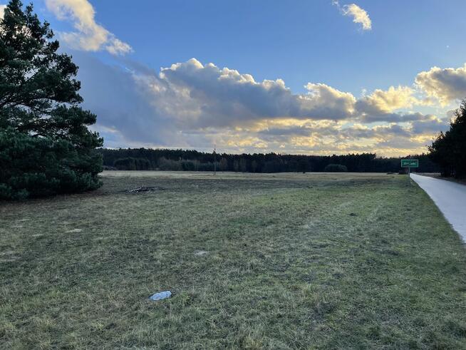 Działki w pobliżu wsi Wilga. Wieś Uśniaki.