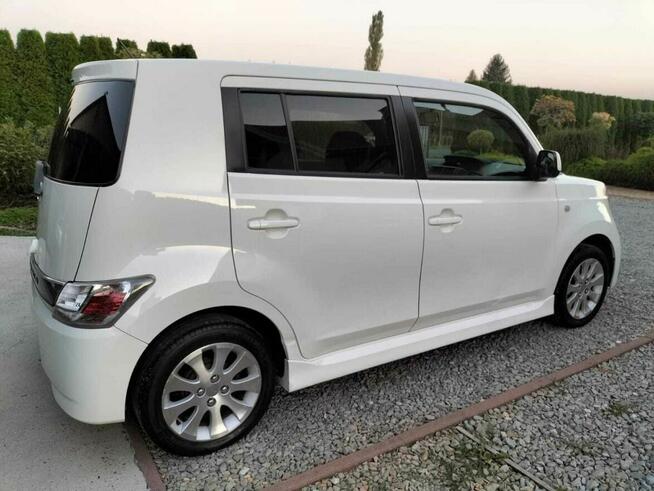 Daihatsu Materia 1.3 benzyna 2009 r. 182 tys. km