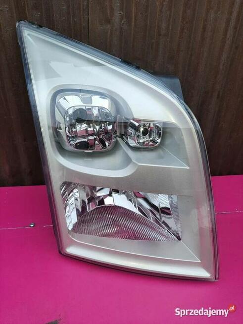 Ford Transit 06r lampa przednia lewa i prawa nowa Europa