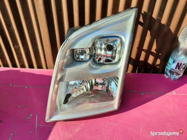 Ford Transit 06r lampa przednia lewa i prawa nowa Europa