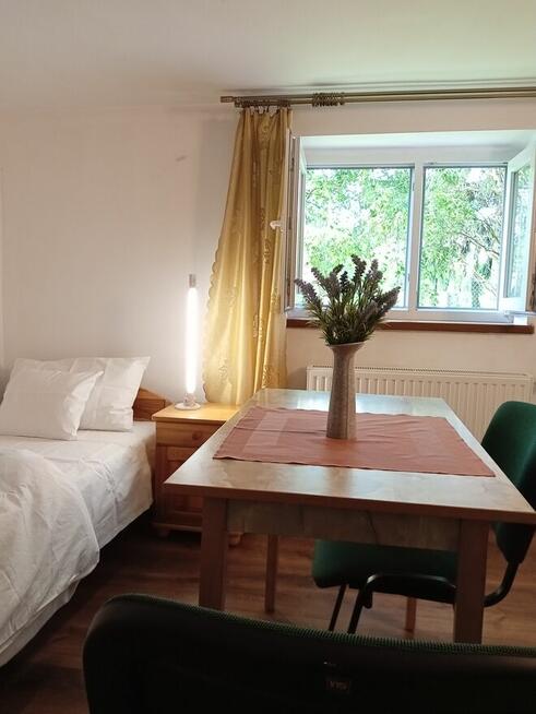 Busko Zdrój. Wynajem pokoi i pracowniczych na dłuższy okres.