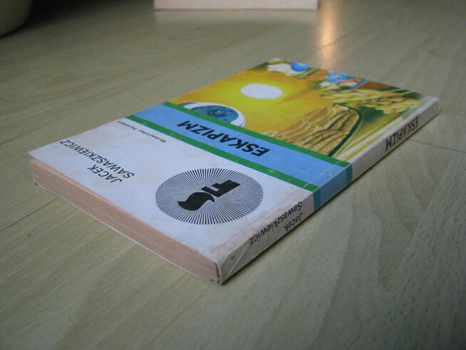 Jacek Sawaszkiewicz SF - Eskapizm