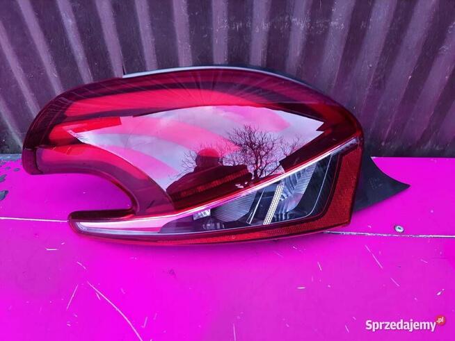 Peugeot 208 15r lampa tylna lewa nowa led