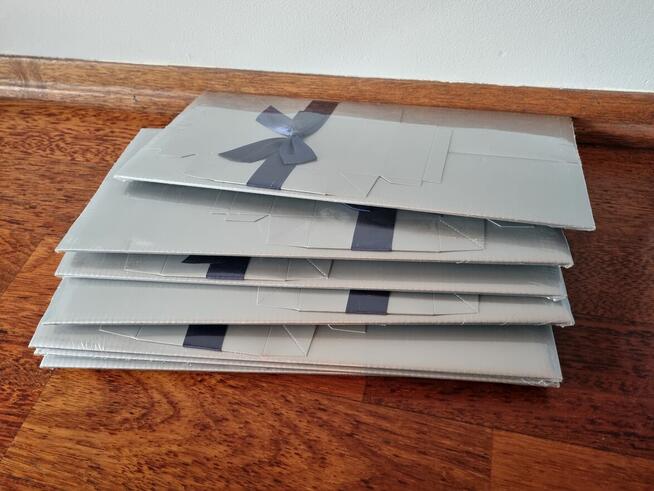 PUDEŁKO PREZENTOWE K-862 NA WINO 5,9 zł. za szt. - nowe