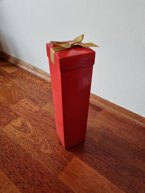 PUDEŁKO PREZENTOWE K-862 NA WINO 5,9 zł. za szt. - nowe