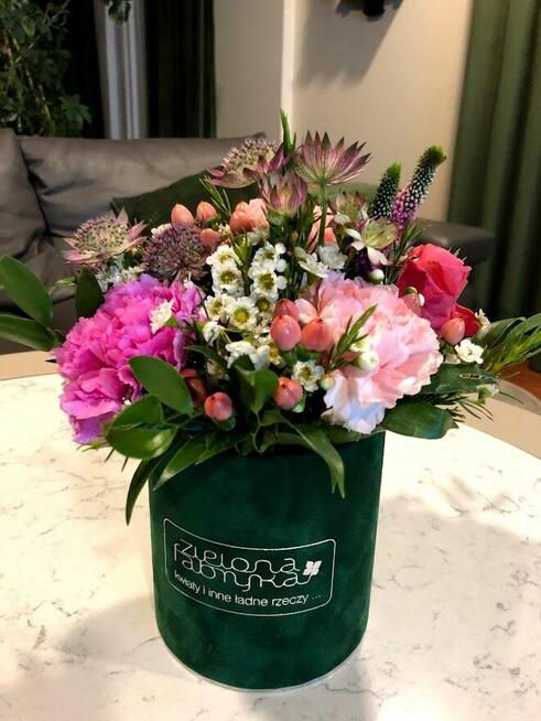 Zielona Fabryka - Świat zawsze świeżych kwiatów