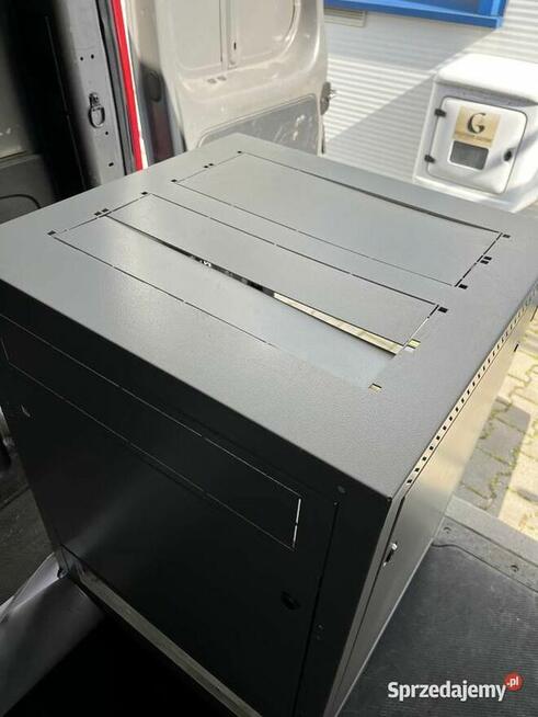 Szafa sieciowa teleinformatyczna