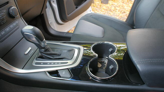 Ford Edge mały przebieg 4x4 2.0 turbo