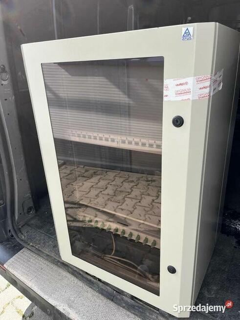 Szafa sieciowa teleinformatyczna