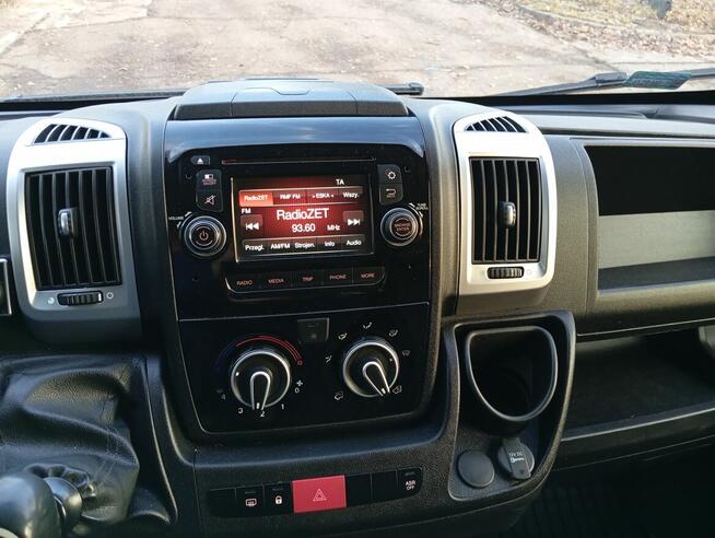 Sprzedam busa chłodnia izoterma L3H2 Chłodnia - grzanie