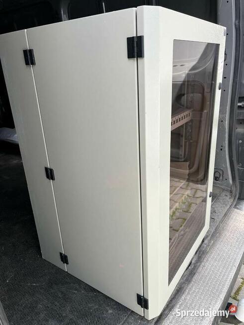 Szafa sieciowa teleinformatyczna