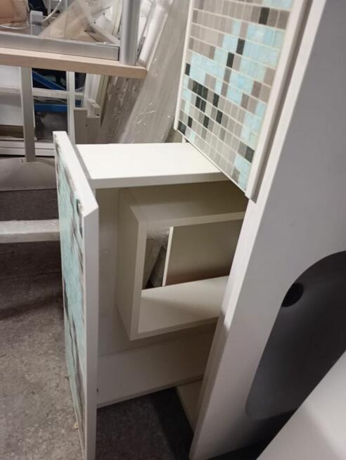 Szafka łazienkowa z umywalką wiszącą szklana szafki zestaw