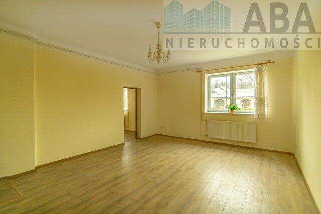 Przestronny piętrowy dom- gm. Przedecz