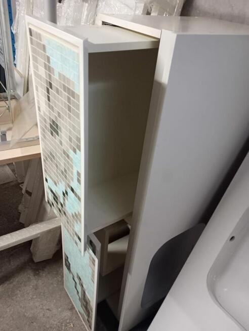 Szafka łazienkowa z umywalką wiszącą szklana szafki zestaw