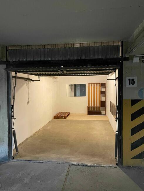 Garaż w budynku 3-poziomowym do wynajęcia