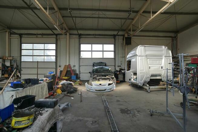 Obiekt komercyjny z działką przy drodze krajowej