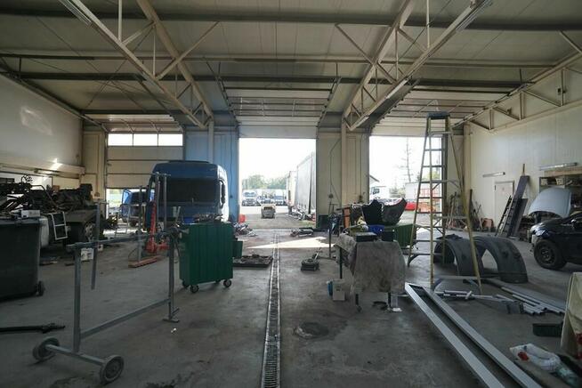 Obiekt komercyjny z działką przy drodze krajowej