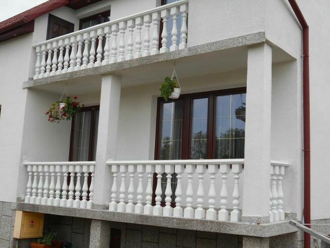 Tralki betonowe na schody, balkon, taras proste i łukowate,