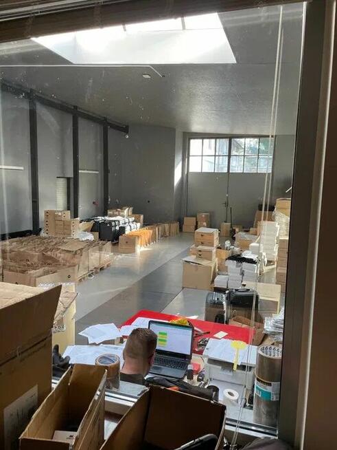 LOKAL NA MAGAZYN - USŁUGI !!