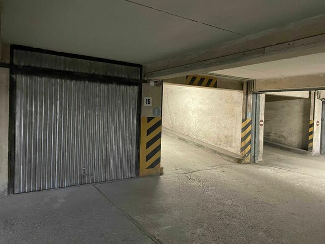 Garaż w budynku 3-poziomowym do wynajęcia