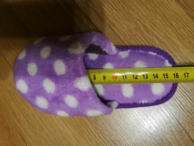 ciepłe kapcie dziecięce w rozmiarze: 24