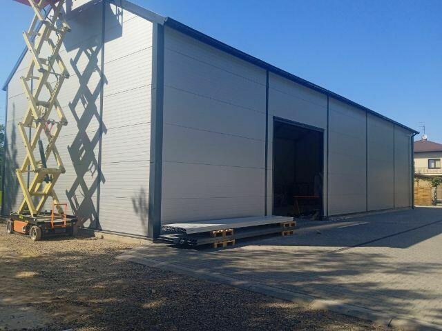 HALA STALOWA płyta warstwowa 10x20x4m