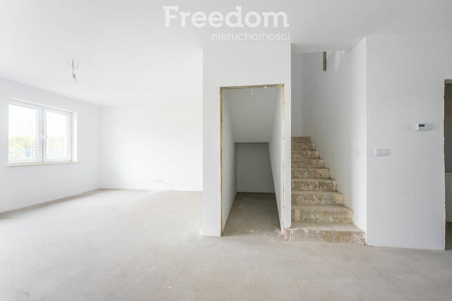 Przestronny dom w Bieniewicach