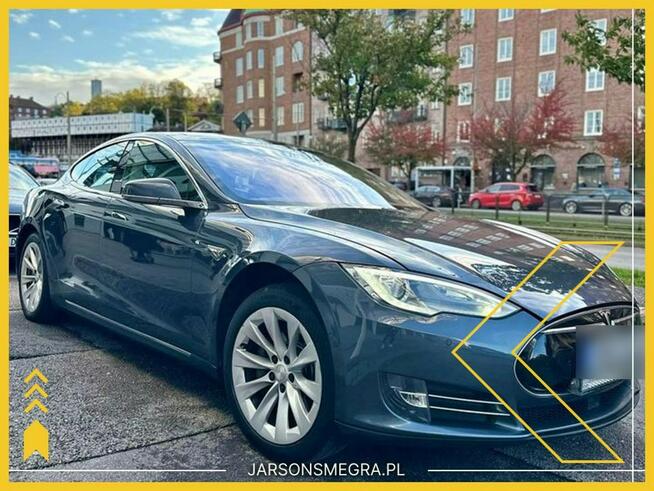 Tesla Model S 85