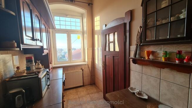 Na sprzedaż 5 pokojowe mieszkanie w Ząbkowicach Śl