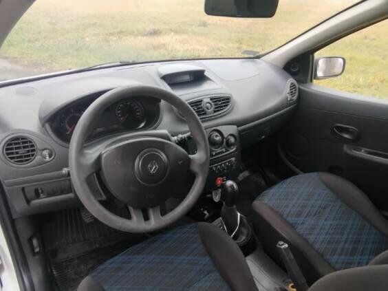Sprzedam Renault Clio 1.5 dci