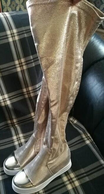 Nienoszone damskie buty marki SUPER WOMAN w rozmiarze: 36