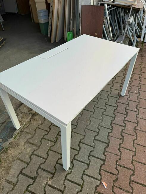 Biurko białe DYNAMOBEL 140x80cm biurka stoły białe do szkół