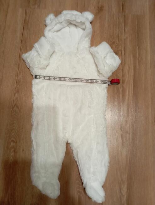 bardzo ciepły kombinezon zimowy biały dziecięcy w rozm. 68