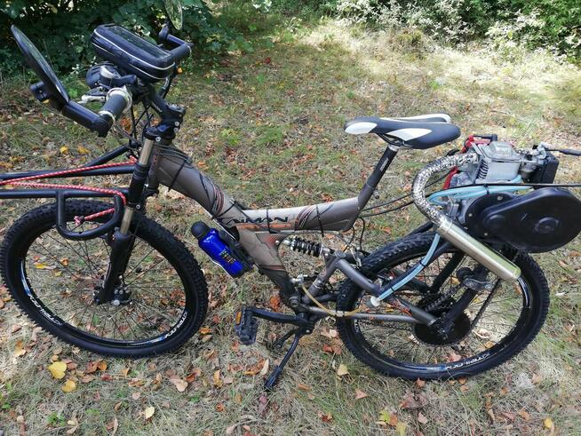 Rower -czterosuw , benzyna